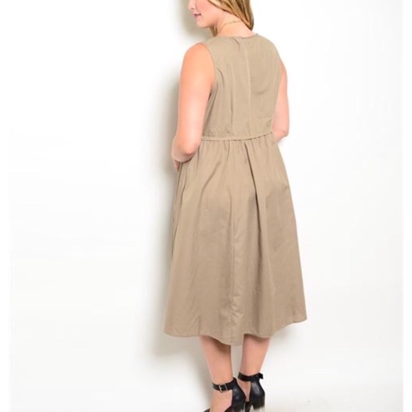 ❗️CLOSING SALE❗️PLUS: Mocha Button Down Midi Dress - Picture 3 of 3